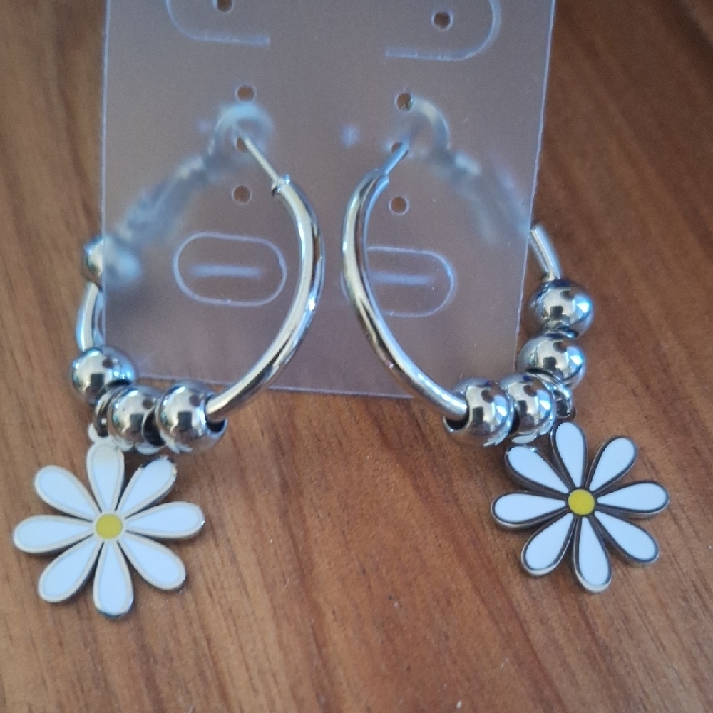 Silver Daisy Hoop Earrings